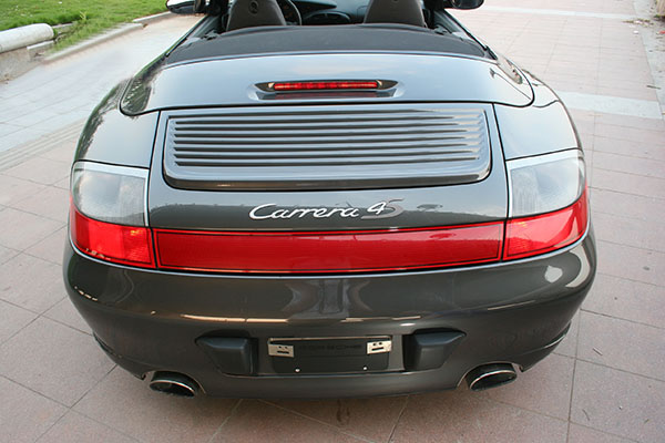 無頂快感：Porsche 996 Carrera 4S 